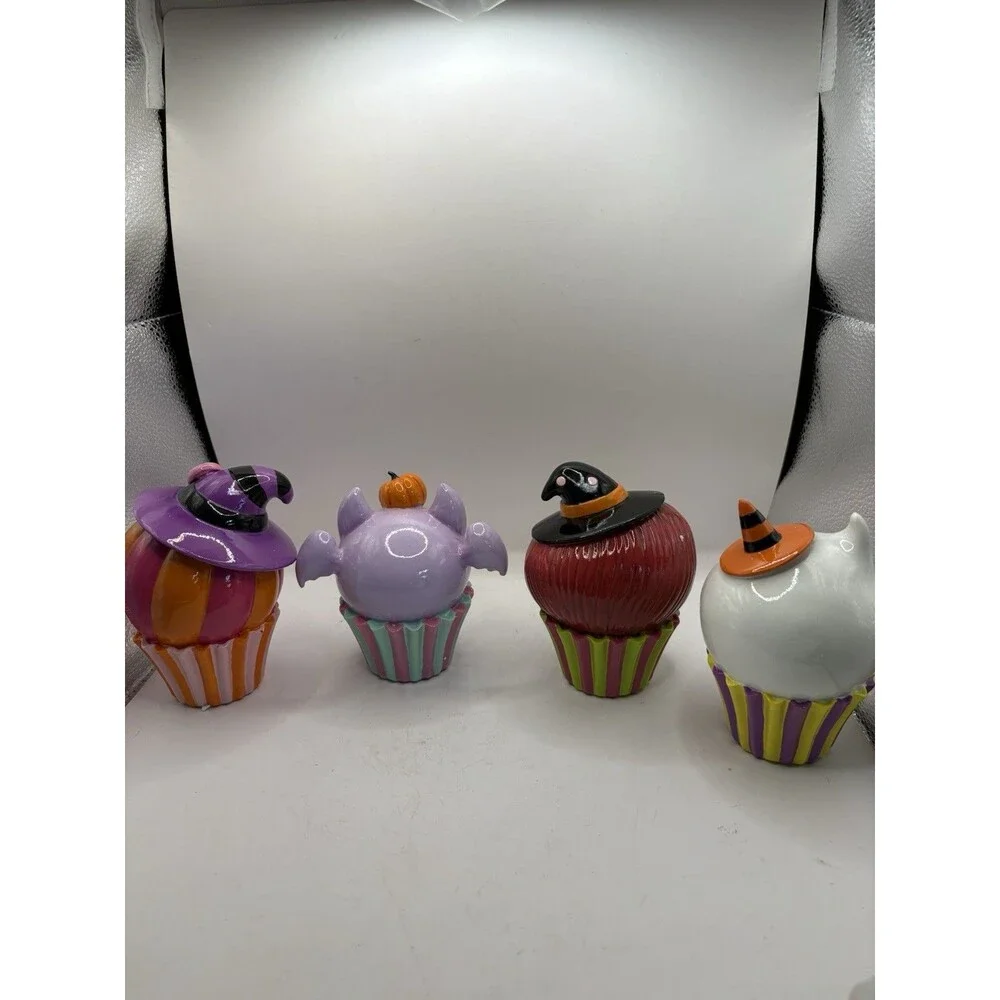 December Diamonds Halloween 4 pc Cupcake Set Witch Pumpkin Bat Ghost NEW BOXED
